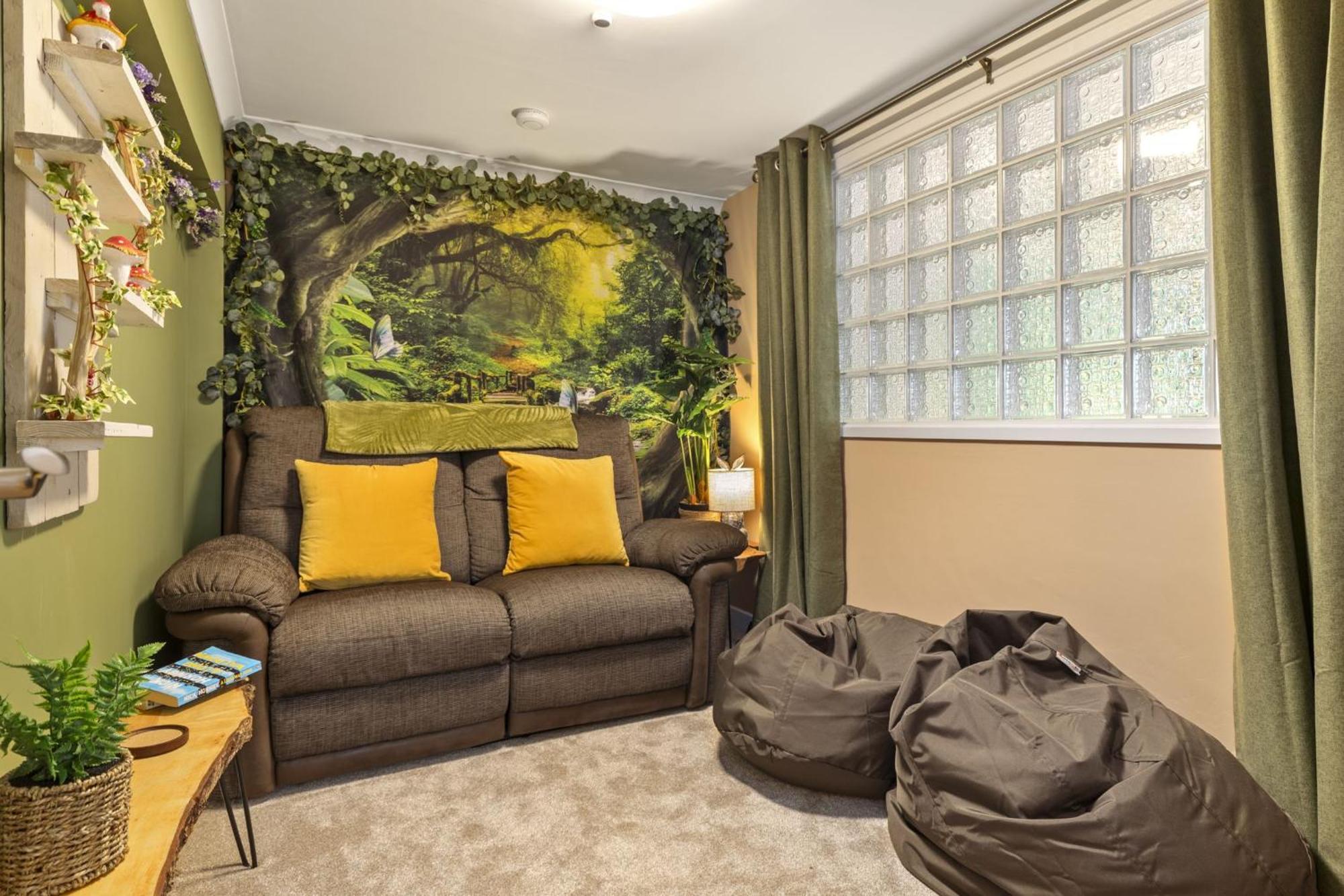 The Hidden Valley - A Stylish Rural Retreat, Perfect For Families セント・クリアーズ エクステリア 写真